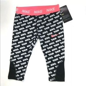 Nike Dri Fit Capri Leggings Girl 5-6 YRS Sz 6 
(Best offer)